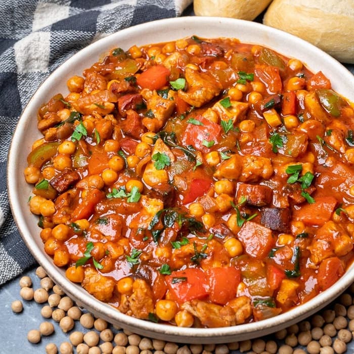 Spaanse bonen met kip en chorizo