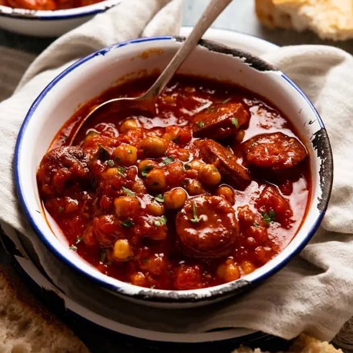 Chorizo- en kikkererwtensoep
