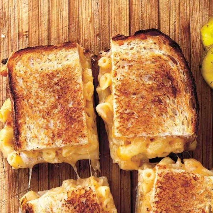 Gegrilde mac and cheese sandwich