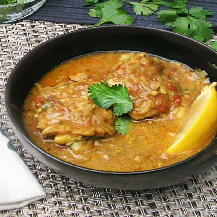 Venezolaanse kippenschotel met kokos